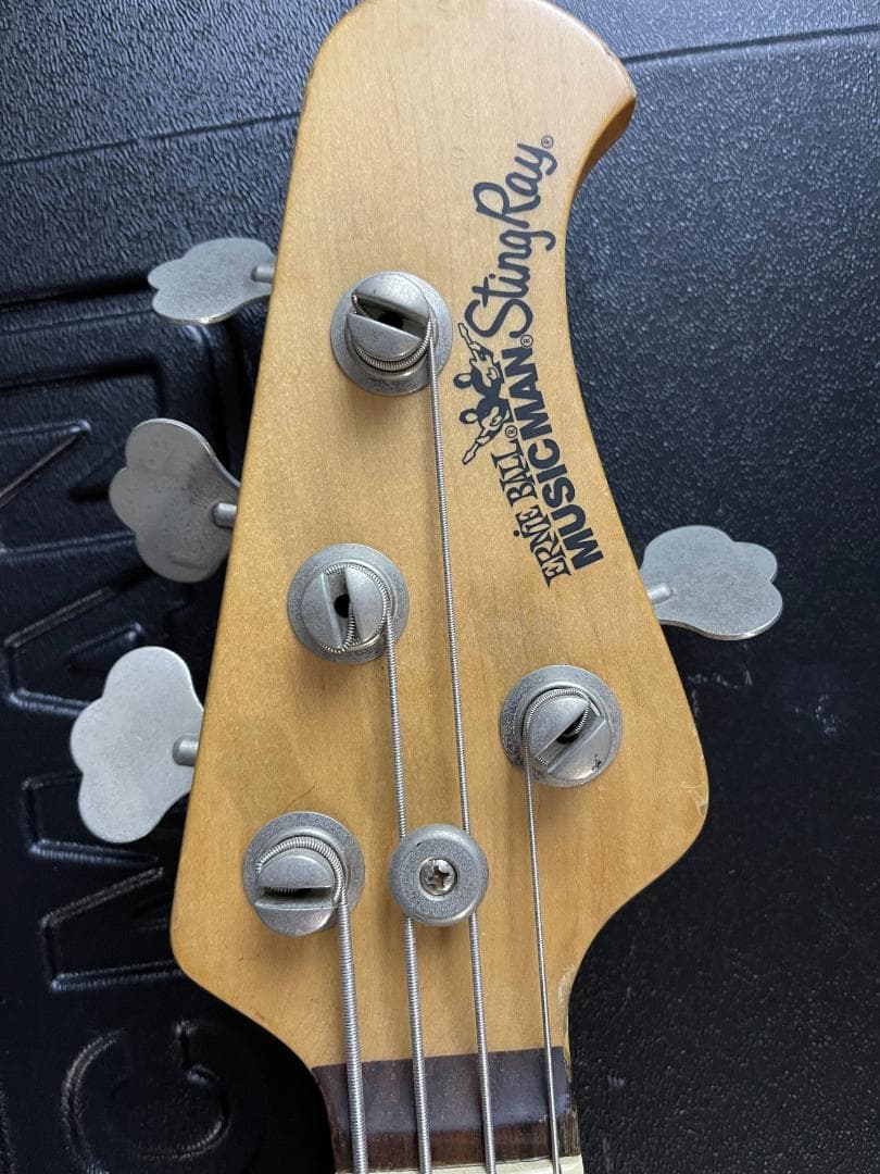 ベース 2005 Music Man Stingray 3 EQ H