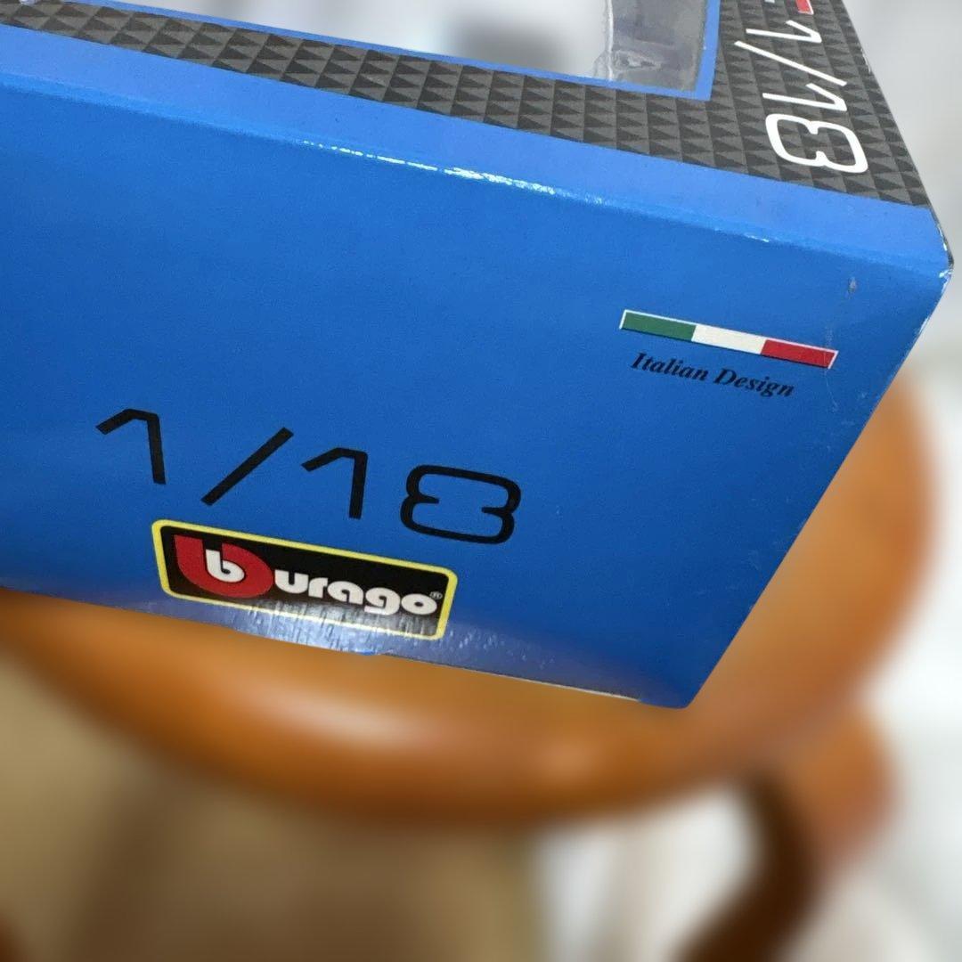 Burago Fiat 500L (1968) ミニカー 1/18