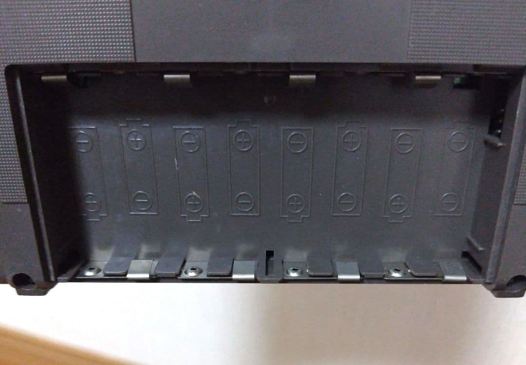 ラジコンカー　京商1/10電動4WD オフロードレーサー オプティマ 組立済品