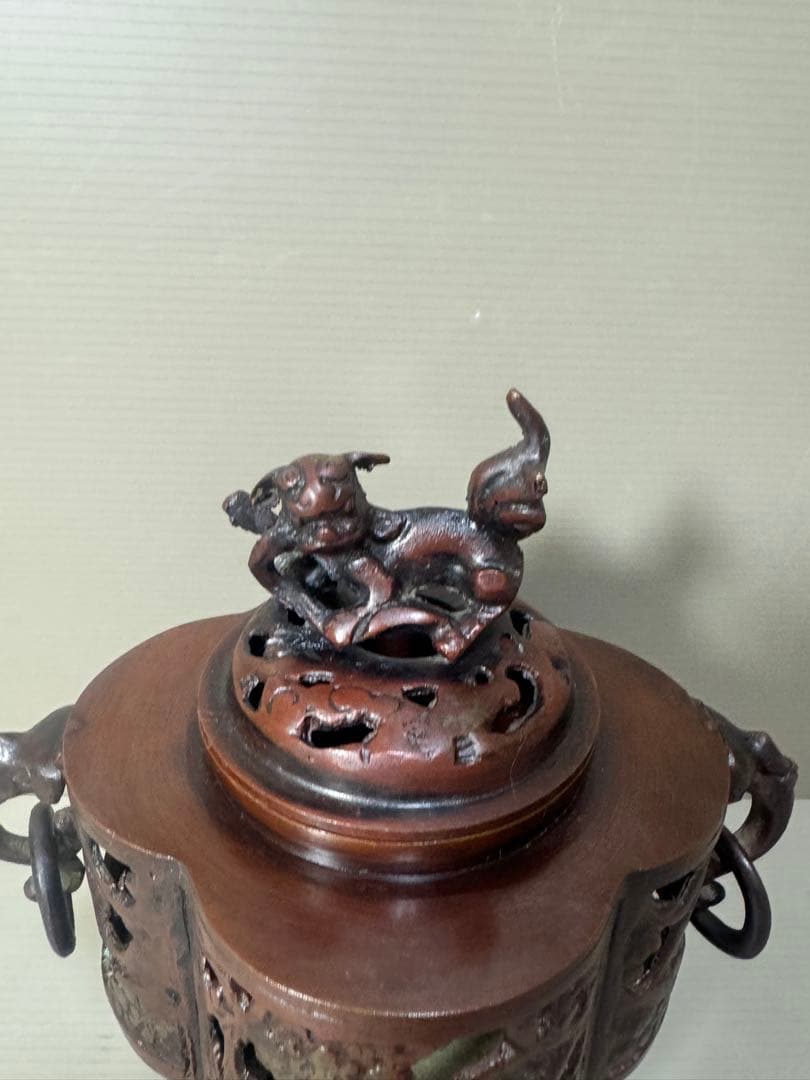 2212 骨董　大明宣徳年製銘　木瓜型　透かし文獅子摘み　香炉　時代物