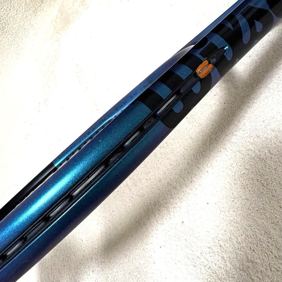 ① Wilson ULTRA V4.0 100 テニス　ラケット　ウィルソン