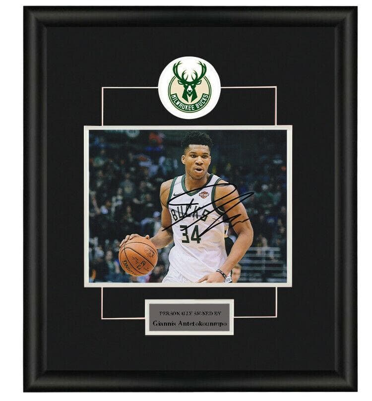 直筆サイン入り写真 ヤニス・アデトクンボ ミルウォーキーバックス SA鑑定済