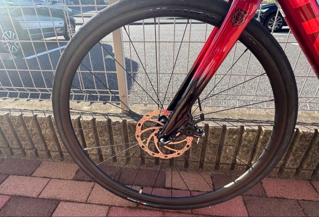 Trek アルミフレーム ロードバイク送料込み値段