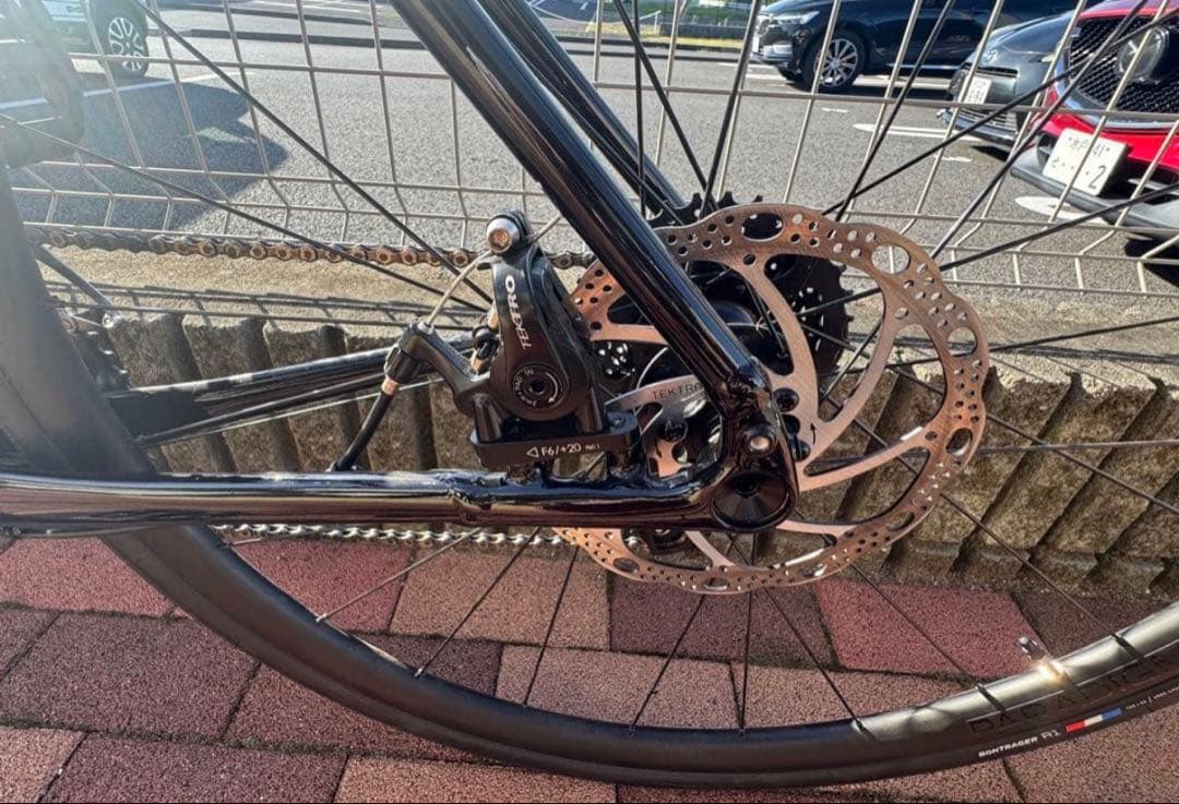 Trek アルミフレーム ロードバイク送料込み値段