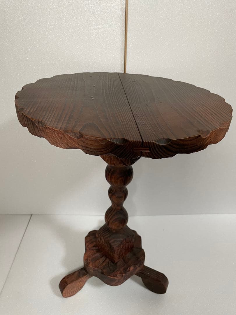 木製円形テーブル 猫型椅子 波型天板セット