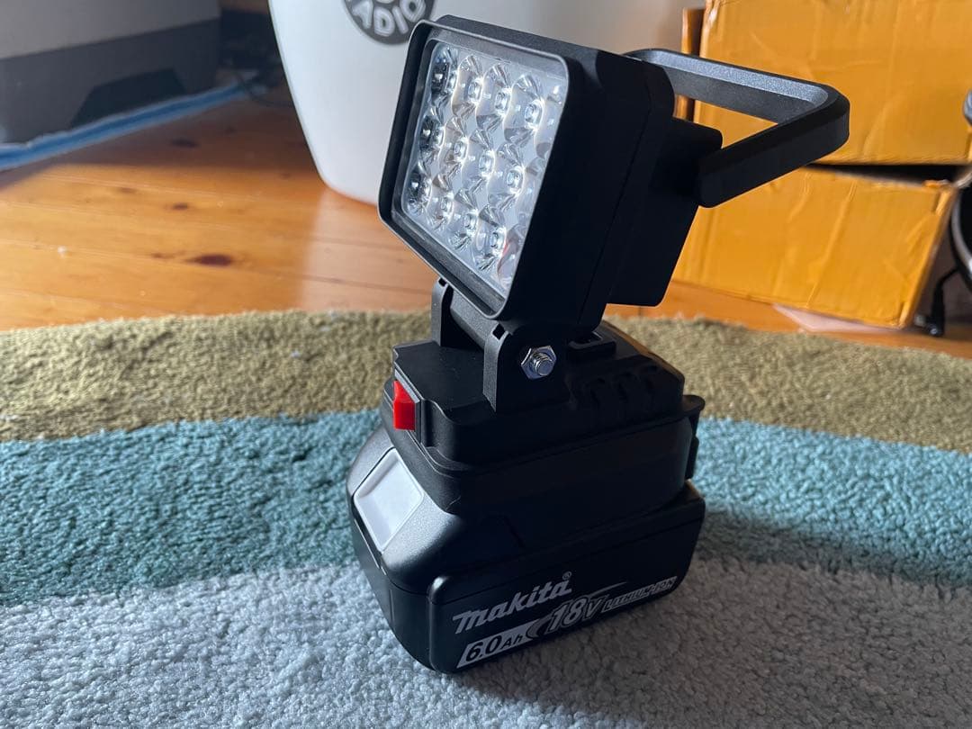 マキタ18V LEDライト マキタバッテリーセットUSB6.0Ah 新品開封