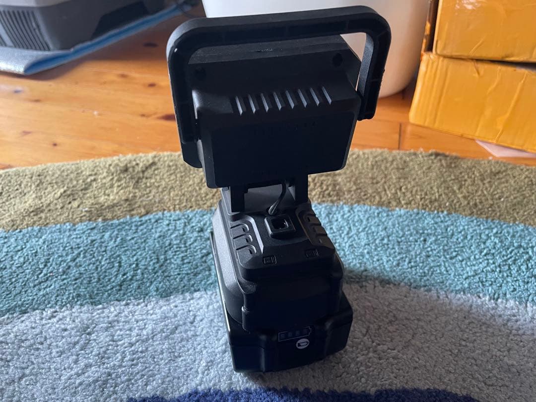 マキタ18V LEDライト マキタバッテリーセットUSB6.0Ah 新品開封