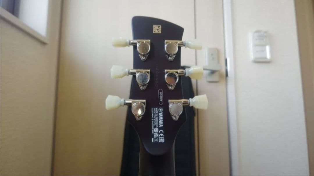 YAMAHA ヤマハ REVSTAR RSS02T ブルー エレキギター 美品