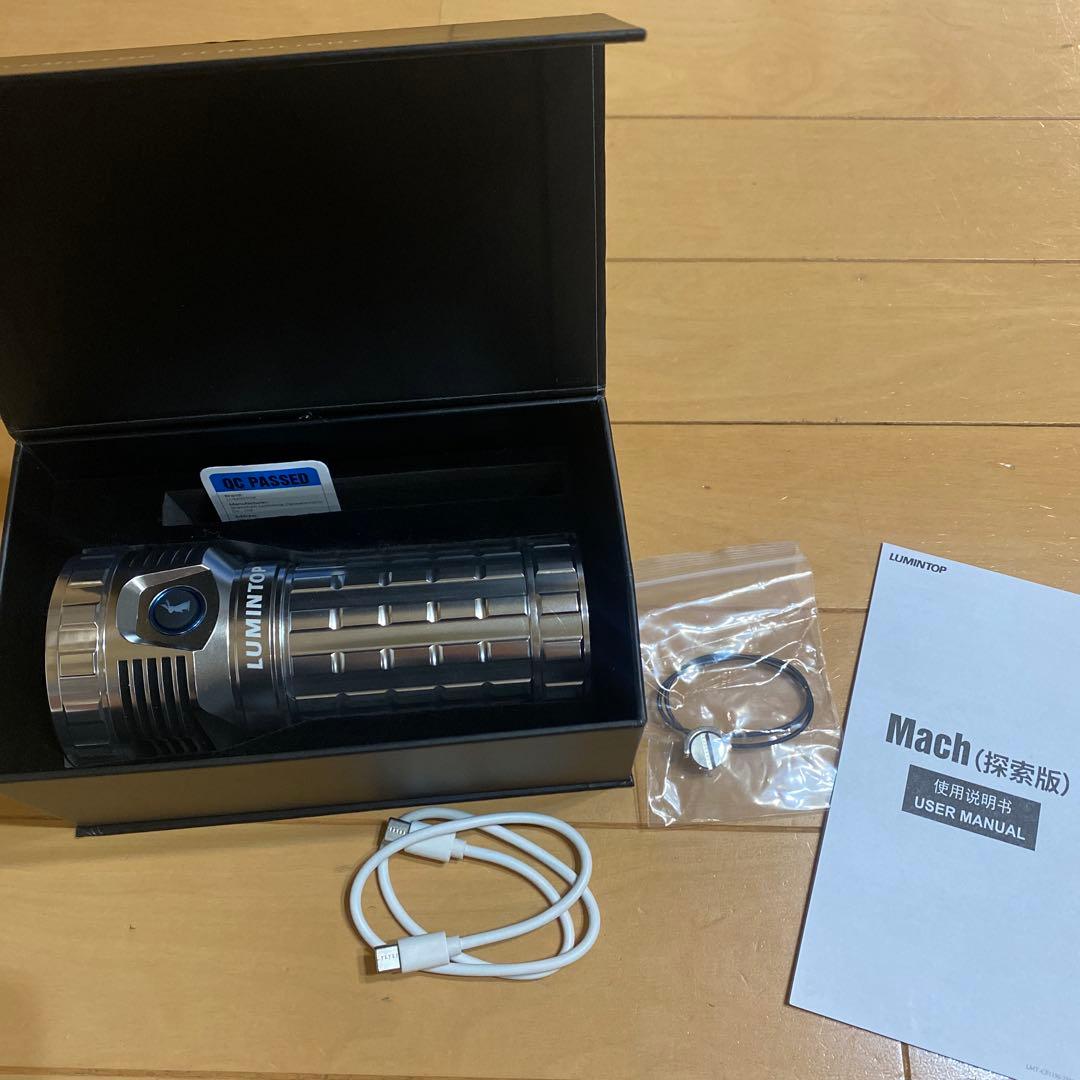 LUMINTOP MACH 46950 23,000ルーメン 懐中電灯