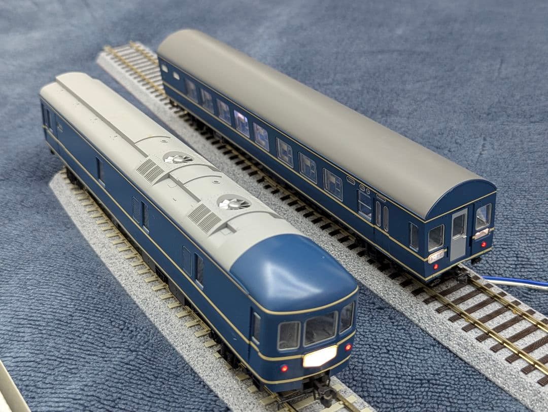 KATO　20系特急形寝台客車　４両基本セット　【3-504】HO 　室内灯点灯