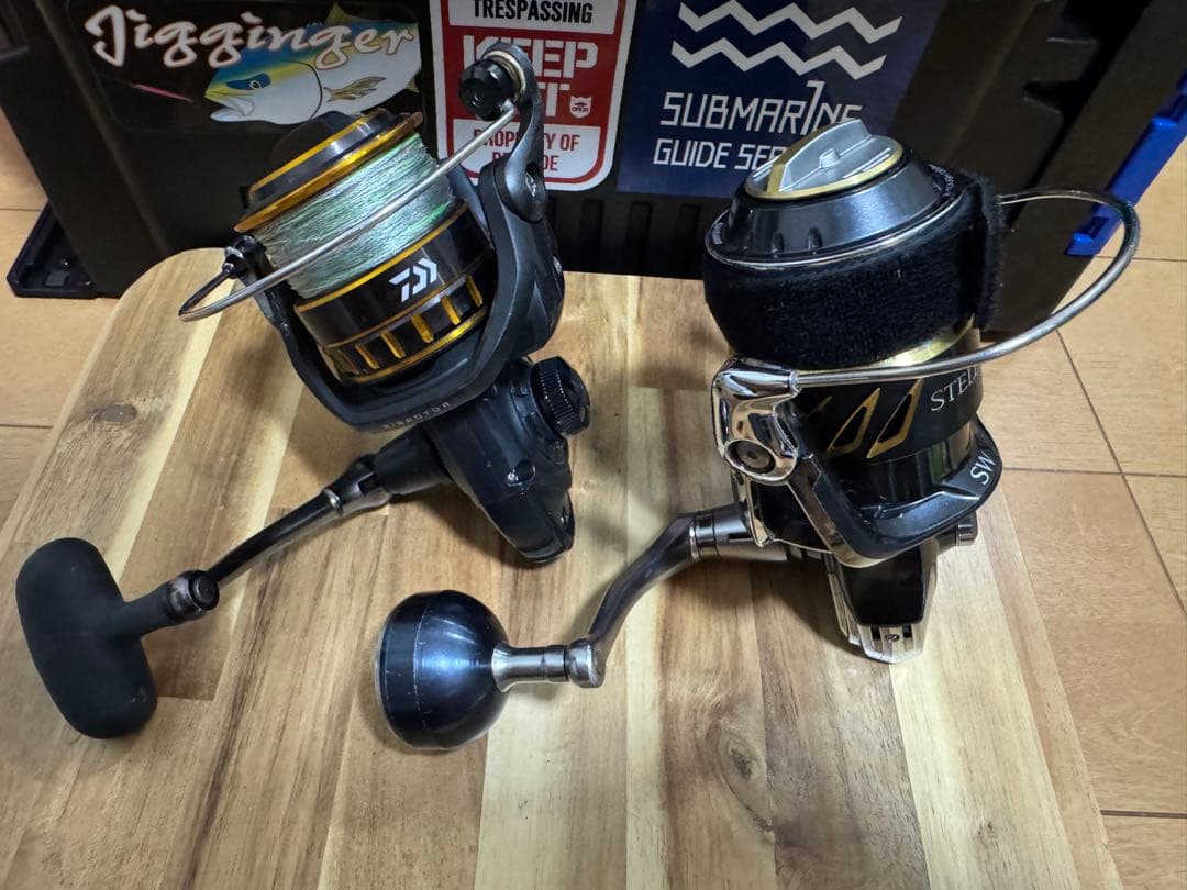 ジギング引退セット　(リール2個、ジグ30本、タックルボックス付き)