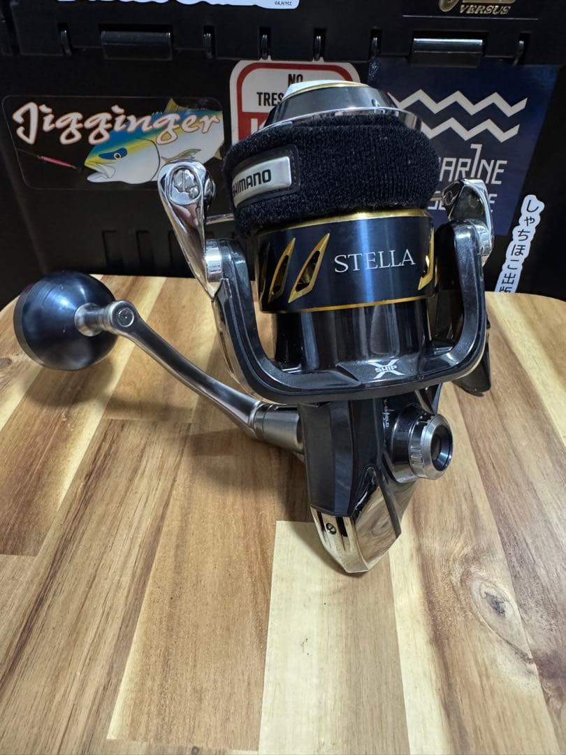 ジギング引退セット　(リール2個、ジグ30本、タックルボックス付き)