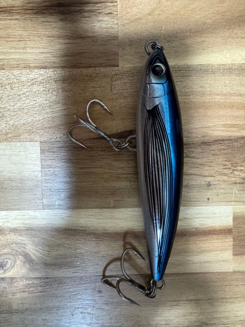 ジギング引退セット　(リール2個、ジグ30本、タックルボックス付き)