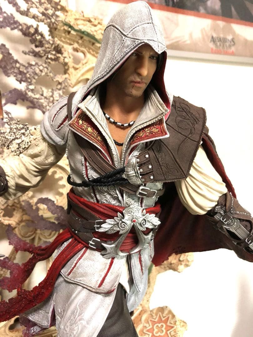 エツィオ アニムス　スタチュー ピュアアーツ　アサシンクリード フィギュア