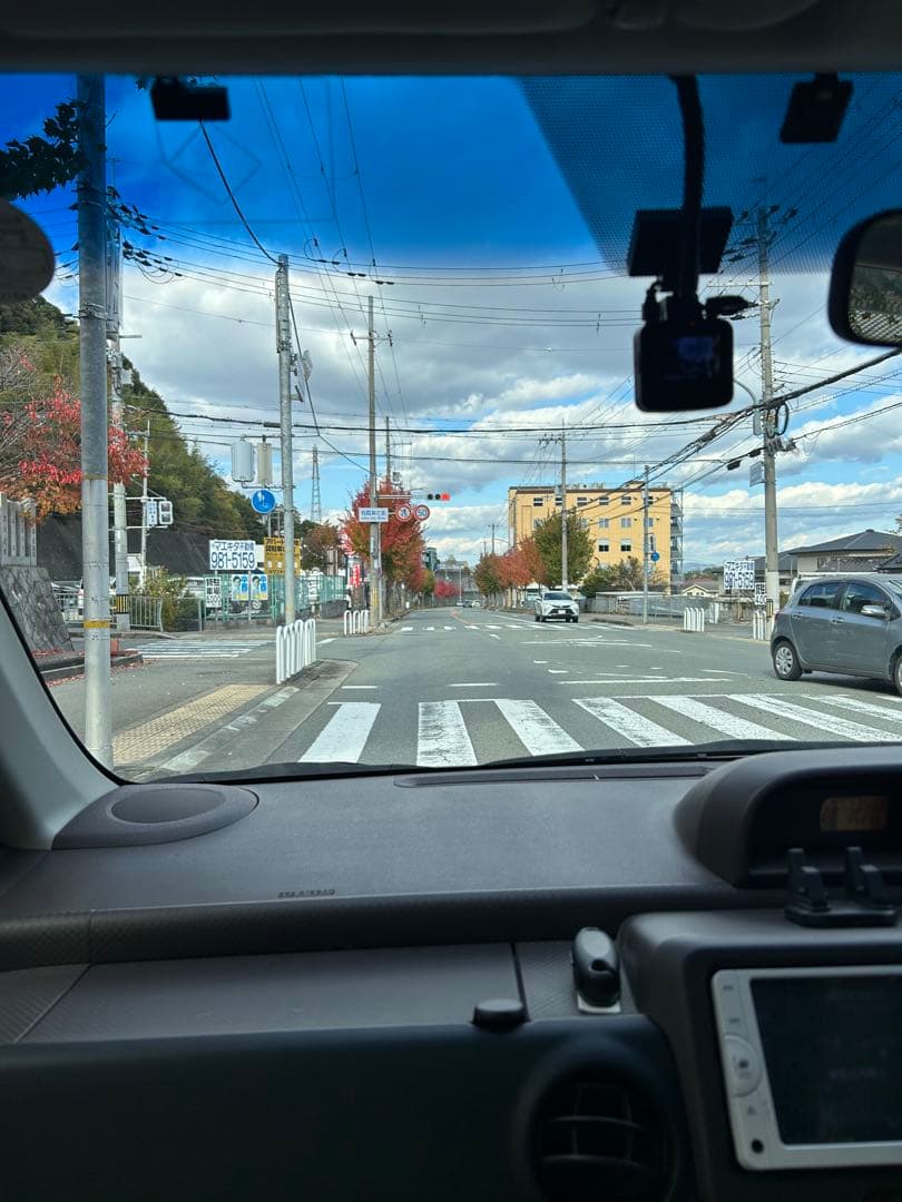 メ*ル様 電動アシスト自転車 シティタイプ バスケット付き