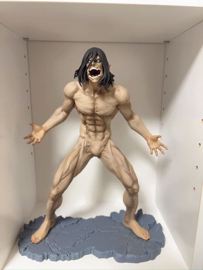 進撃の巨人 一番くじ〜自由を求めて〜エレン・イェーガー 巨人 Verリヴァイ兵長