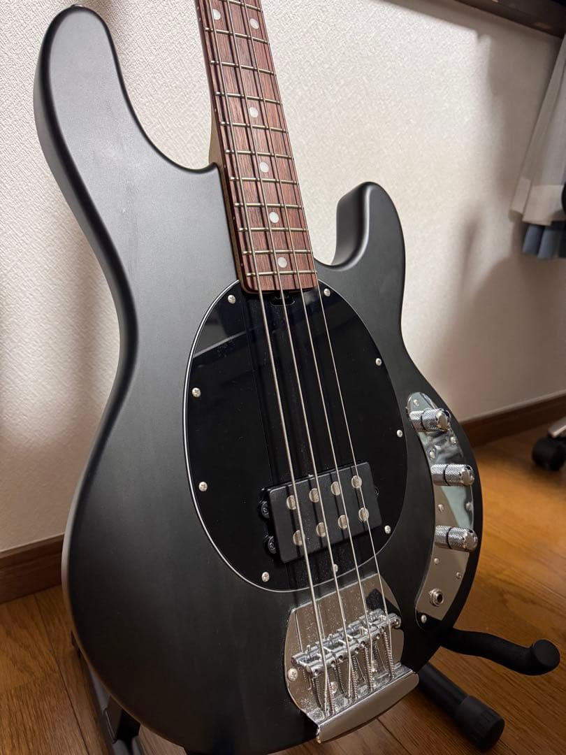 ベース Sterling By Musicman SUB STINGRAY RAY4