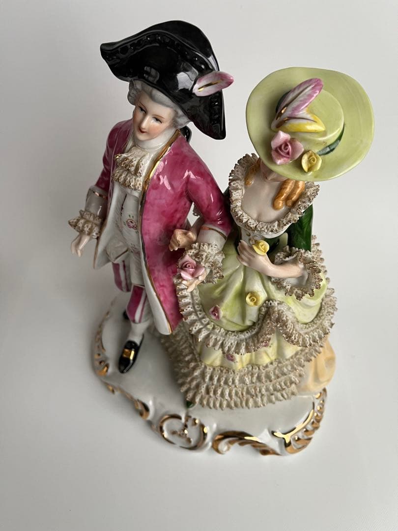 【磁器製アンティーク人形】 昭和から語りかけるセト・ノベルティ