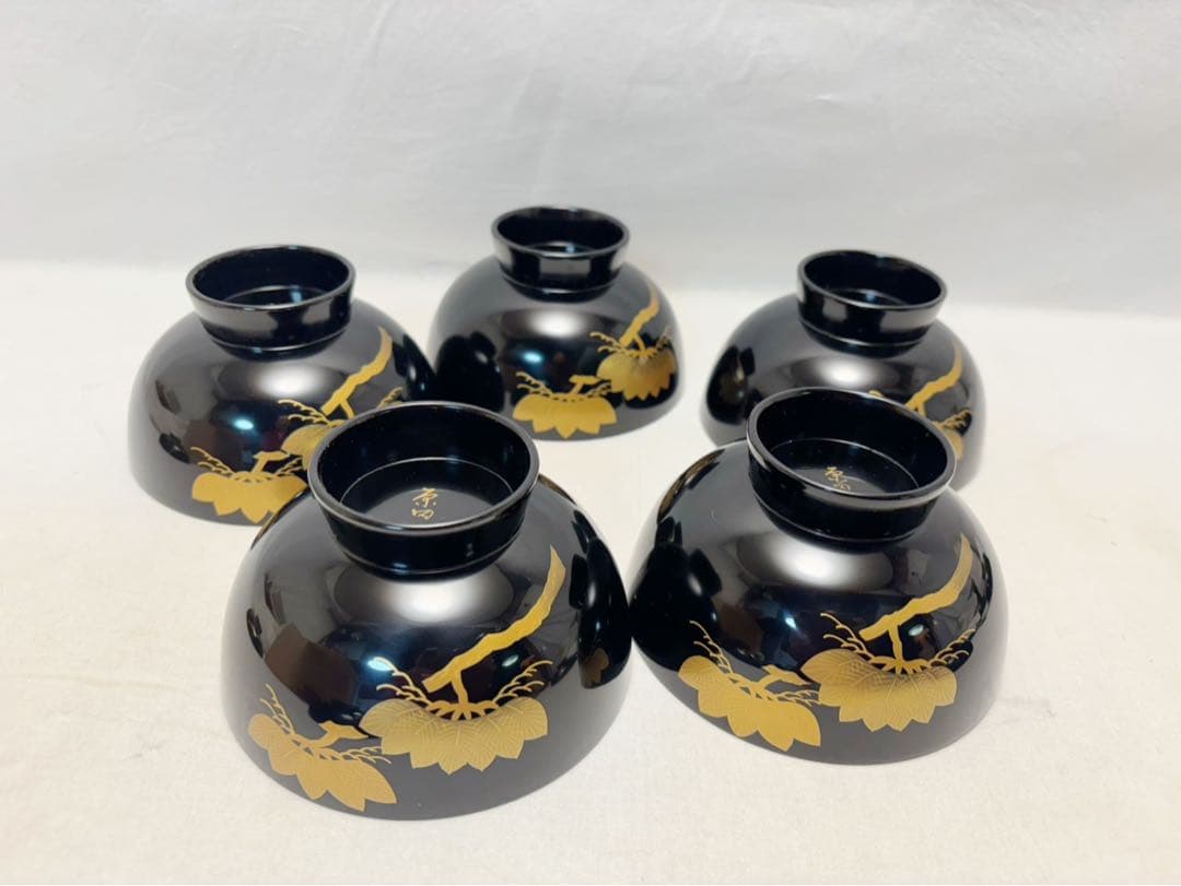 未使用 懐石道具 木製黒真塗り 本堅地 松蒔絵 吸物椀 5客揃え 和食器 共箱