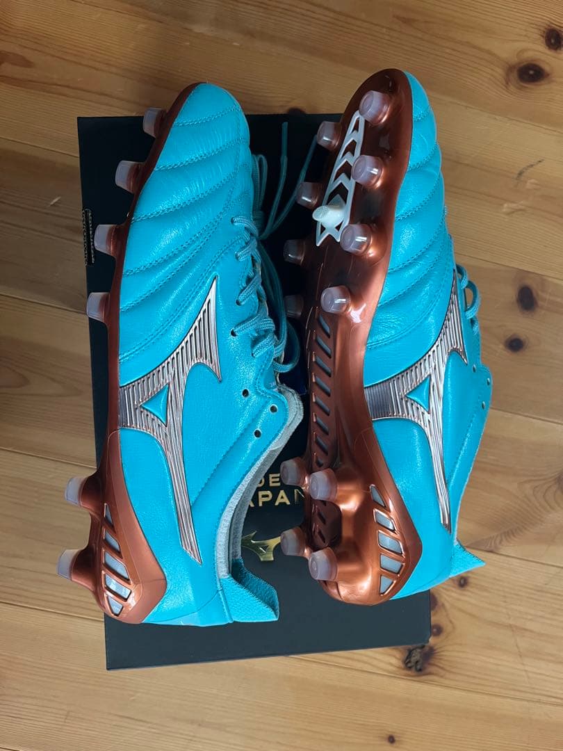 ミズノ　モレリアネオ3 25センチ　新品