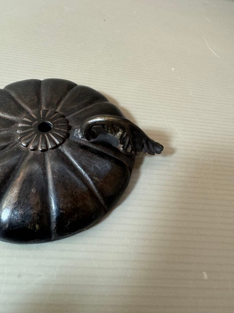 2717 銅製水滴 菊割 高岡銅器