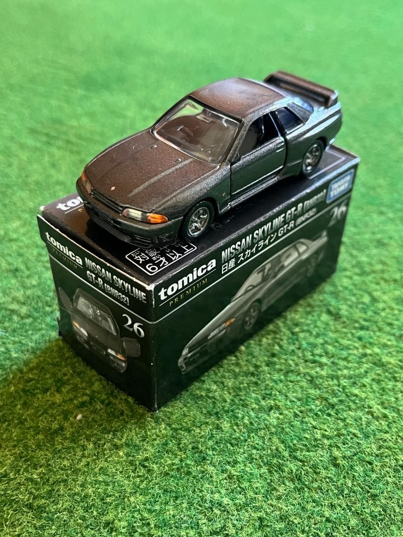 トミカプレミアム　日産スカイライン　11台