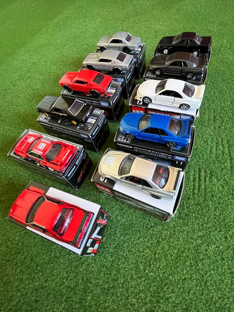 トミカプレミアム　日産スカイライン　11台