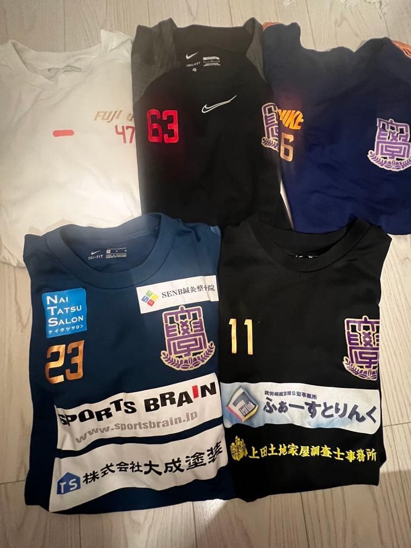 富士大学サッカー部　Nike サッカーTシャツパンツ
