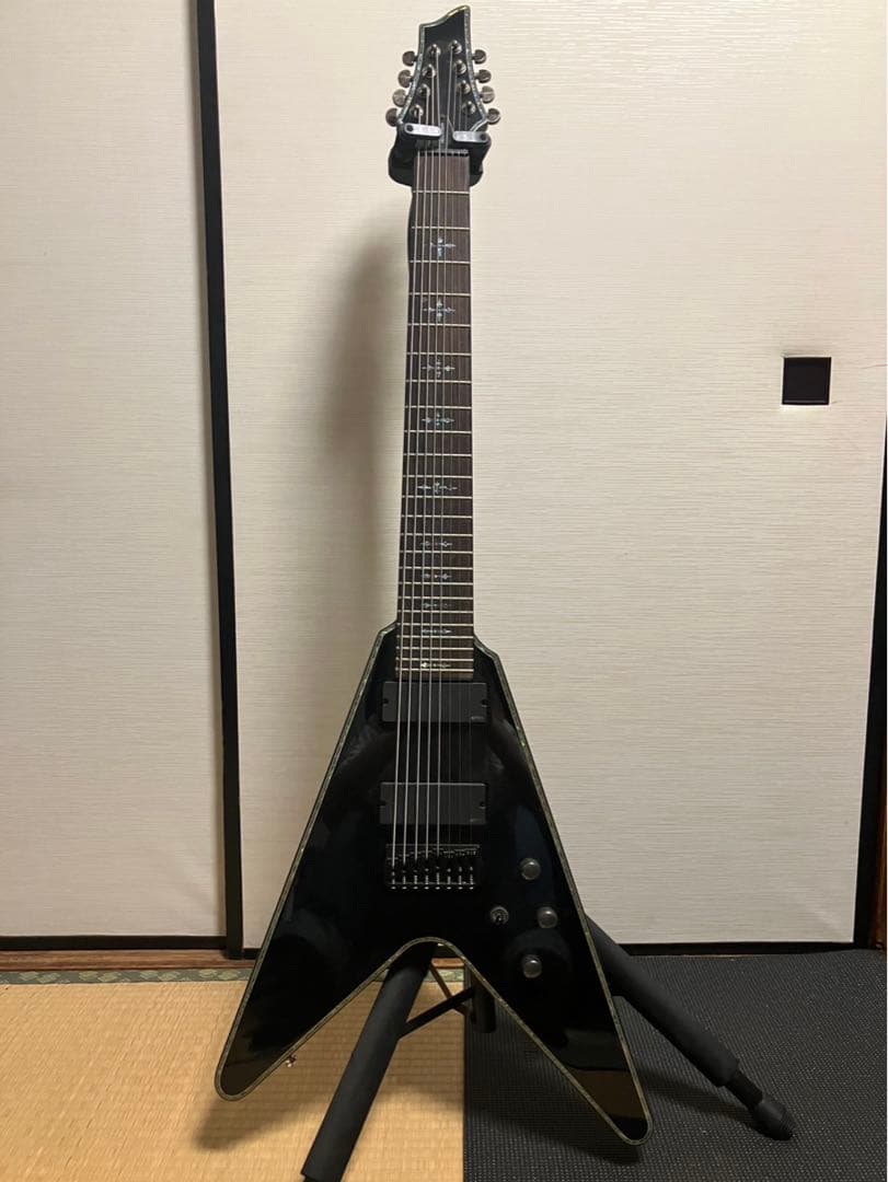 エレキギター ブラック Vシェイプ 6弦