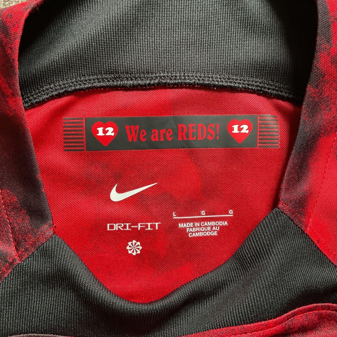 浦和レッズ　2024 ホームユニホーム　No.8 小泉佳穂　サイン入り