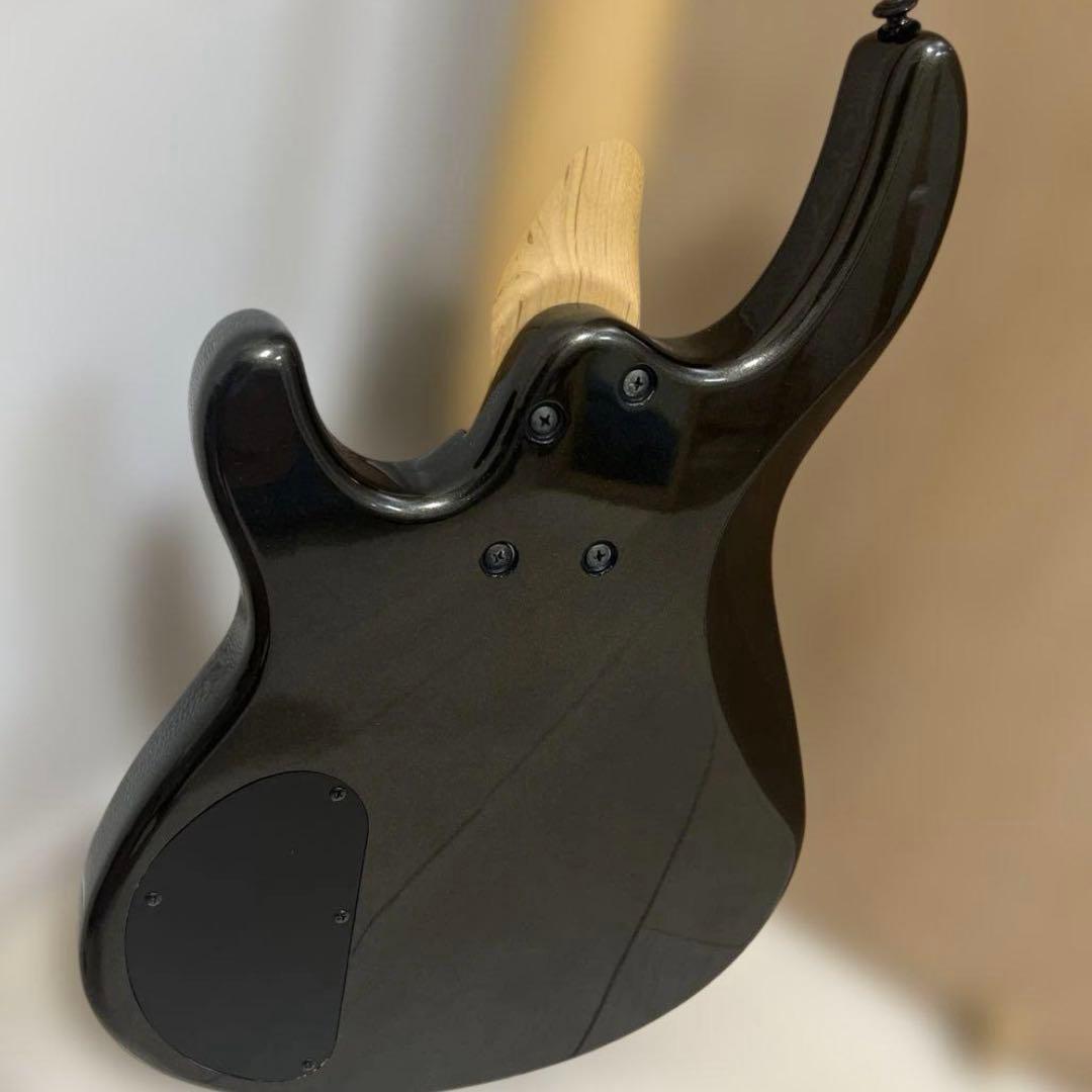 【美品】カッティングバード エレキベース ブラックCHATTING BIRD