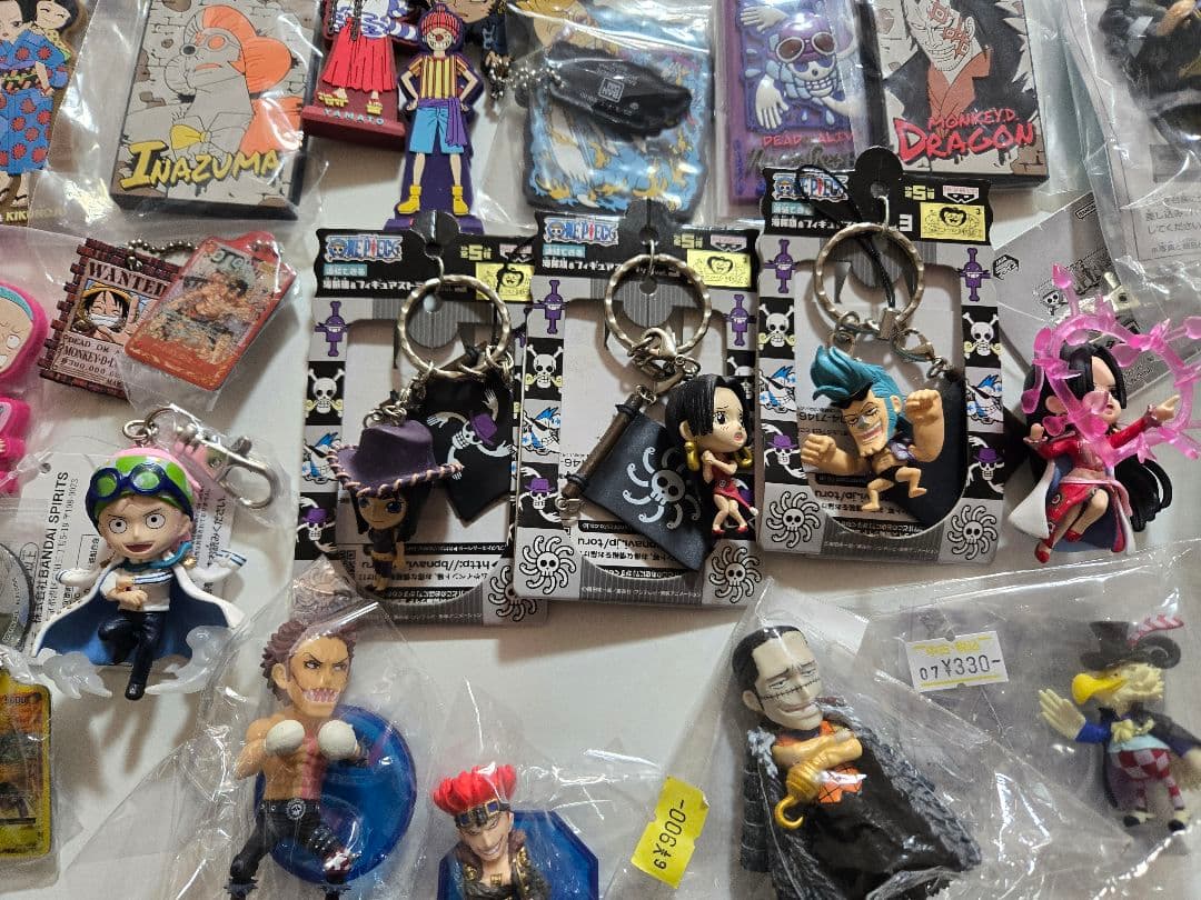 ONE PIECE ワンピース まとめ売り　約125個 アニメグッズ