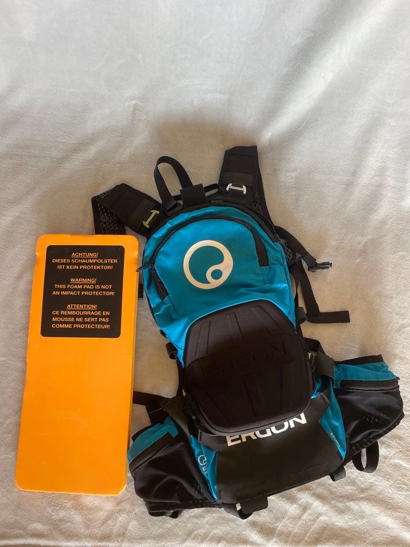 ERGON ハイドレーションバックパック