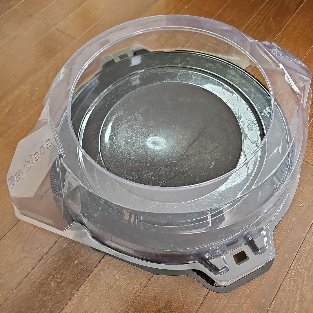 ベイブレードセット（スタジアム・ランチャー付き）