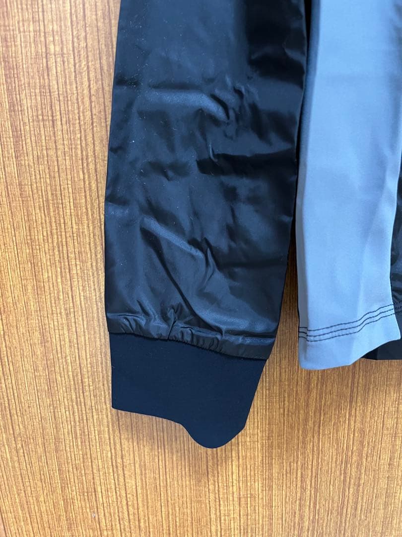 アソス ASSOS ウインドブレーカー