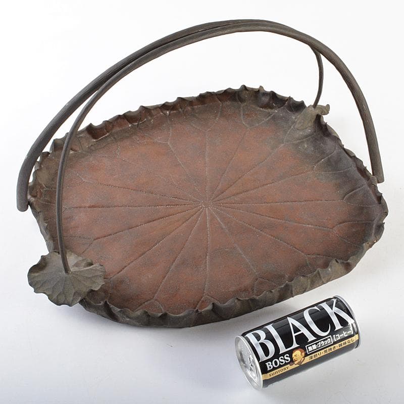 時代金工　古銅鎚出　蓮葉　持手菓子器　F　R5996B