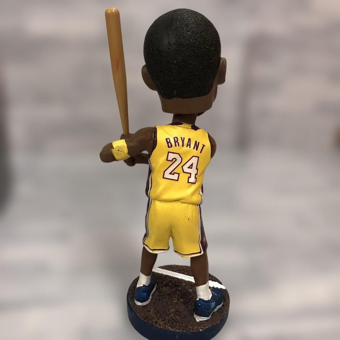 s02 【非売品】LAドジャース8/8記念品 コービーブライアント　ボブルヘッド