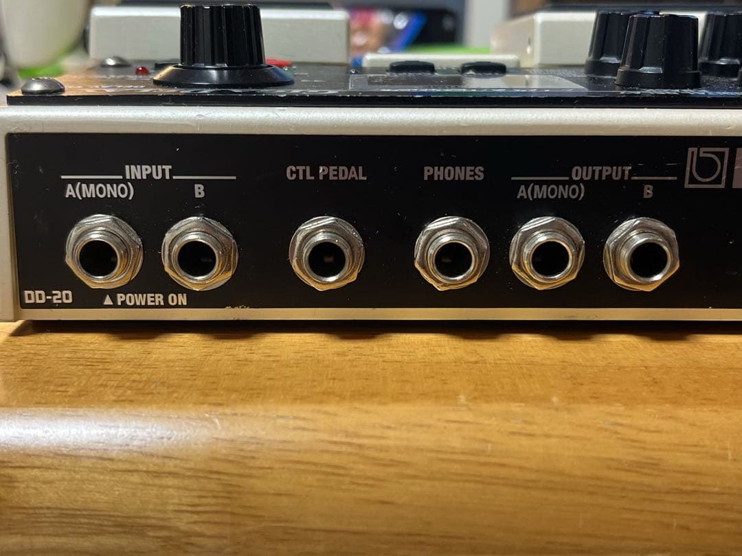 BOSS DD-20 GIGA DELAY ツインペダルシリーズ