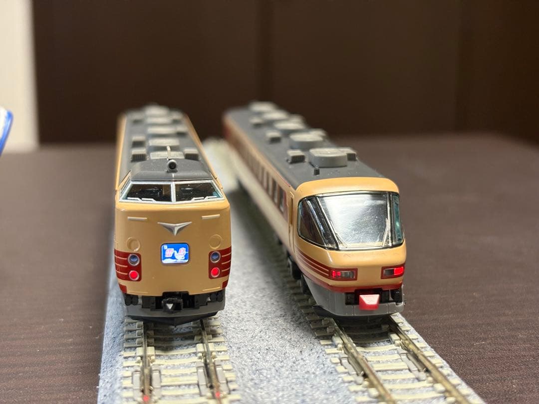 TOMIX 485系特急「雷鳥」9両セット(一部室内灯入り)