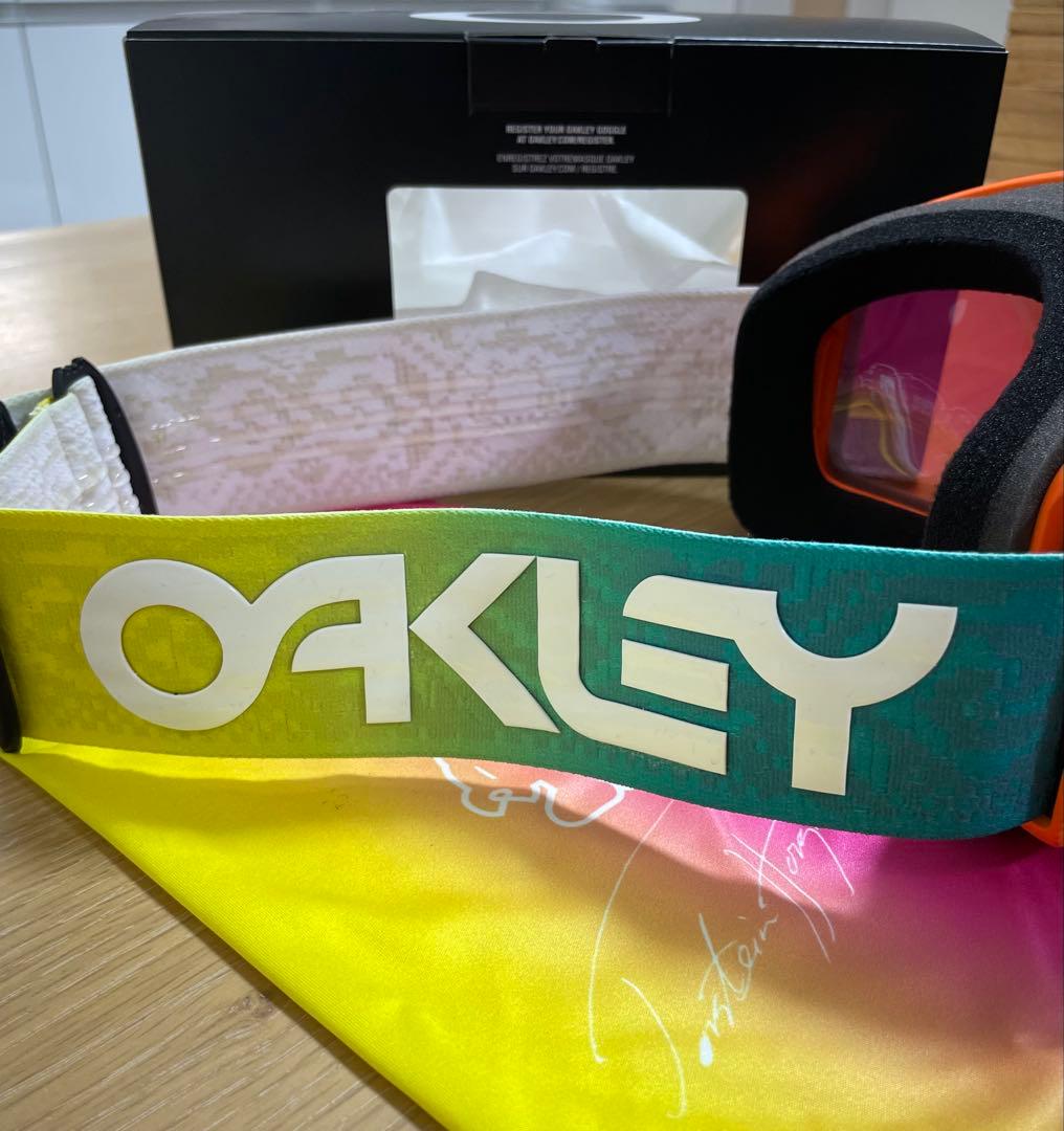 OAKLEY オークリー　スノーゴーグル　フライトトラッカーXL限定新品未使用品