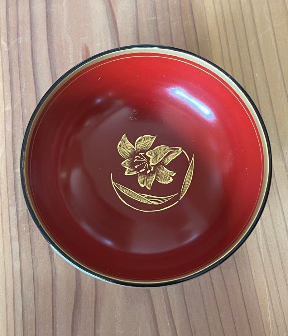 漆器椀 16個セット とフタのみ1個　金色の雲模様