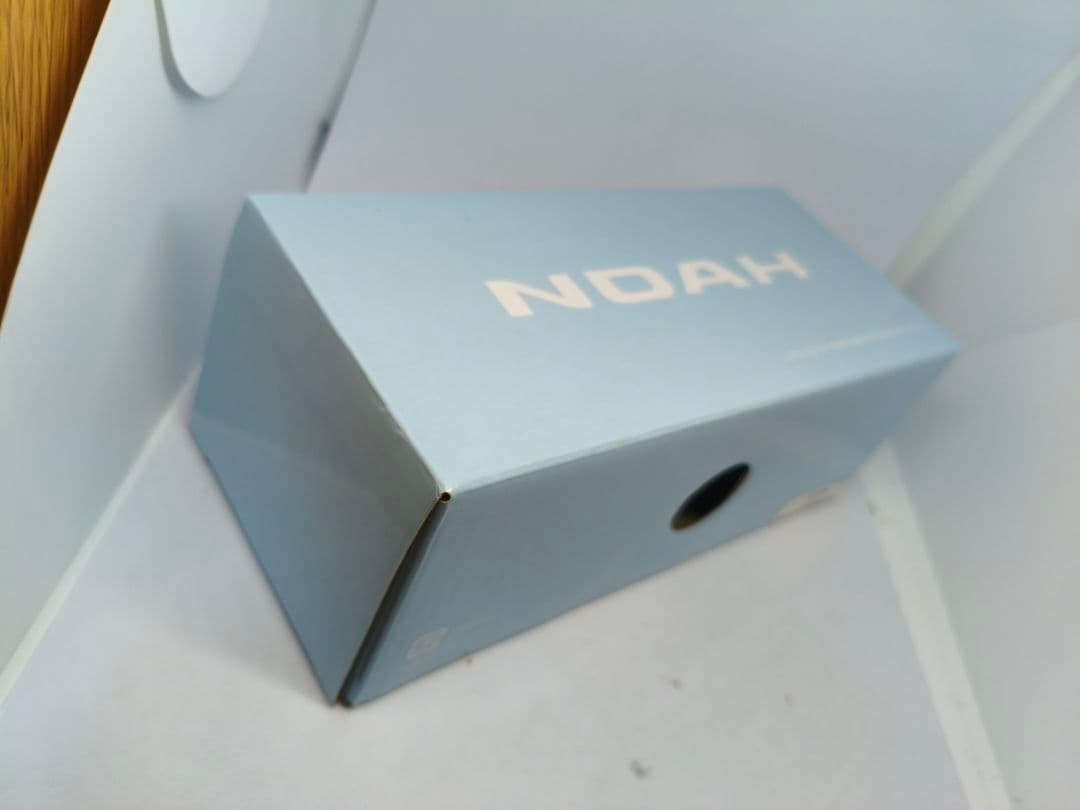 トヨタ ノア 70系 カラーサンプル 1/30 ミニカー 色見本 ブラック 黒