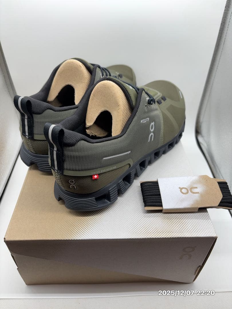 S*ん様 ON 防水Cloud5 Waterproof メンズ26cm オリーブ