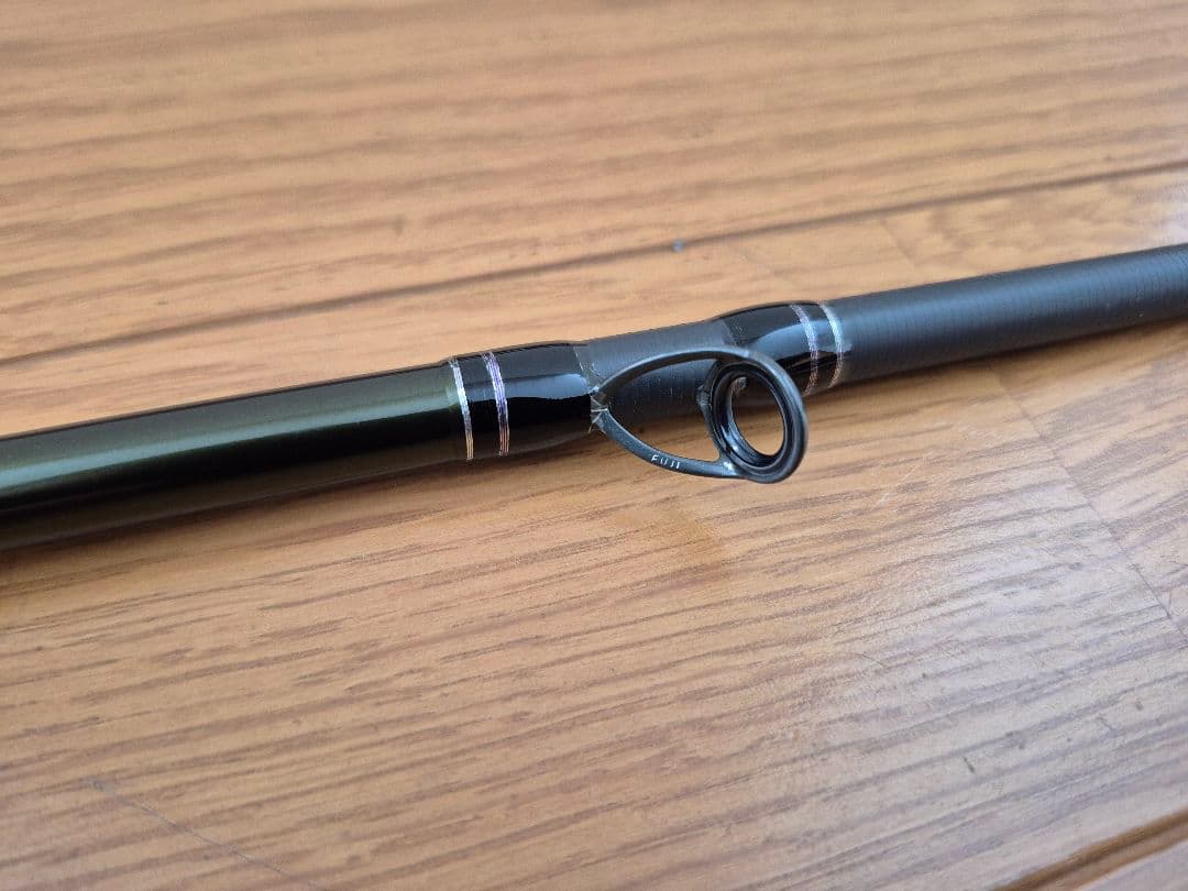 へら男　メガバス　レヴァンテ　F4-72LV 2P 極美品