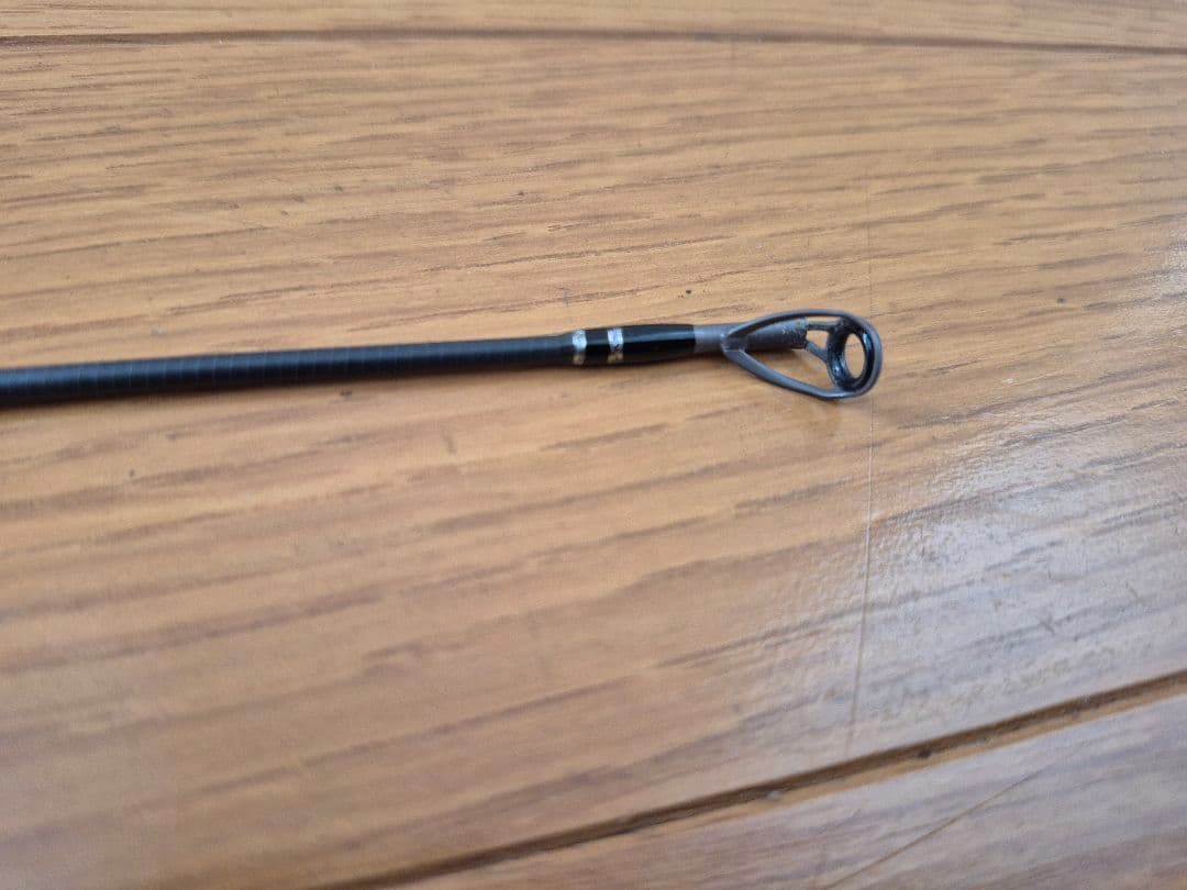 へら男　メガバス　レヴァンテ　F4-72LV 2P 極美品