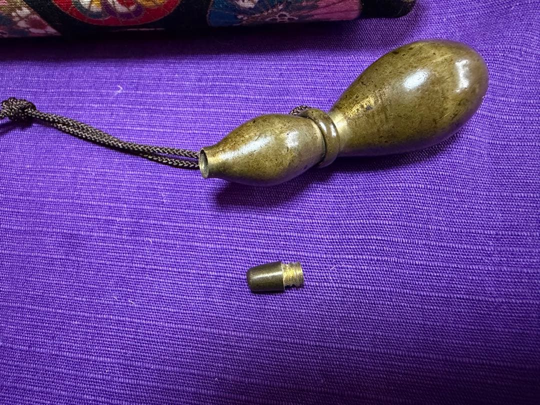 時代物　根付　黄銅製　瓢箪（提げ物印籠netsuke煙草入れ煙管入れ香炉