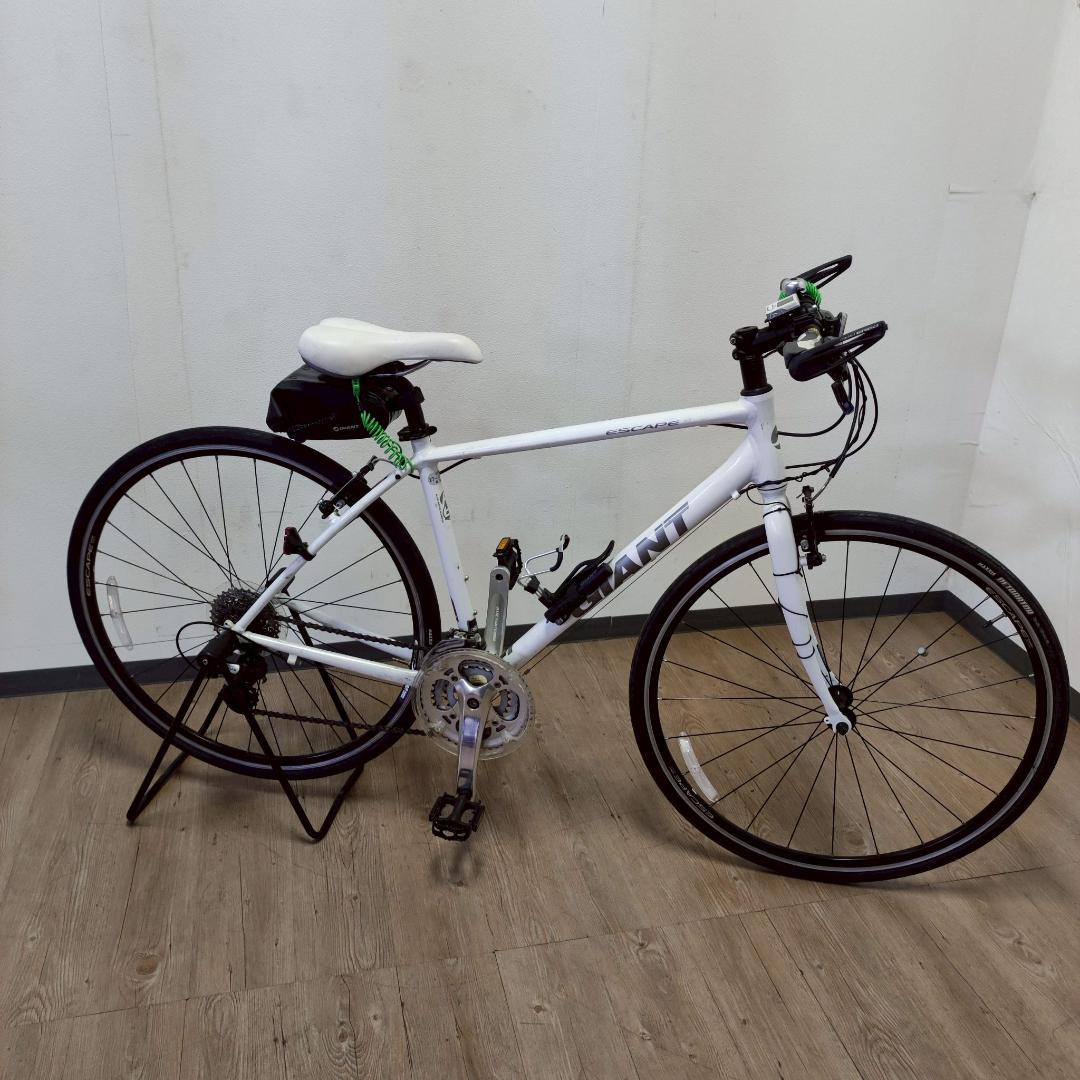 あああ様 福岡 GIANT ESCAPE R3 サイズS ホワイト クロスバイク