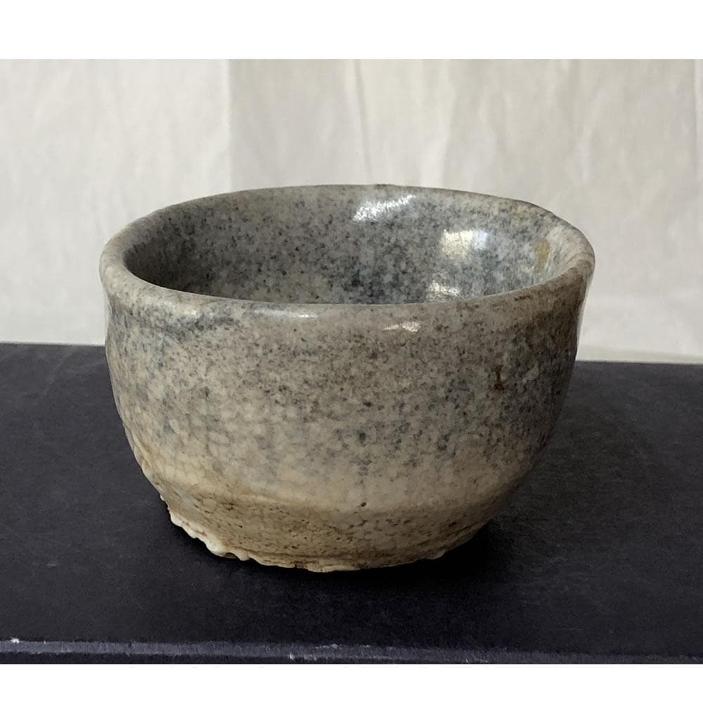 w048 李朝 ぐいのみ 木箱入り 酒器