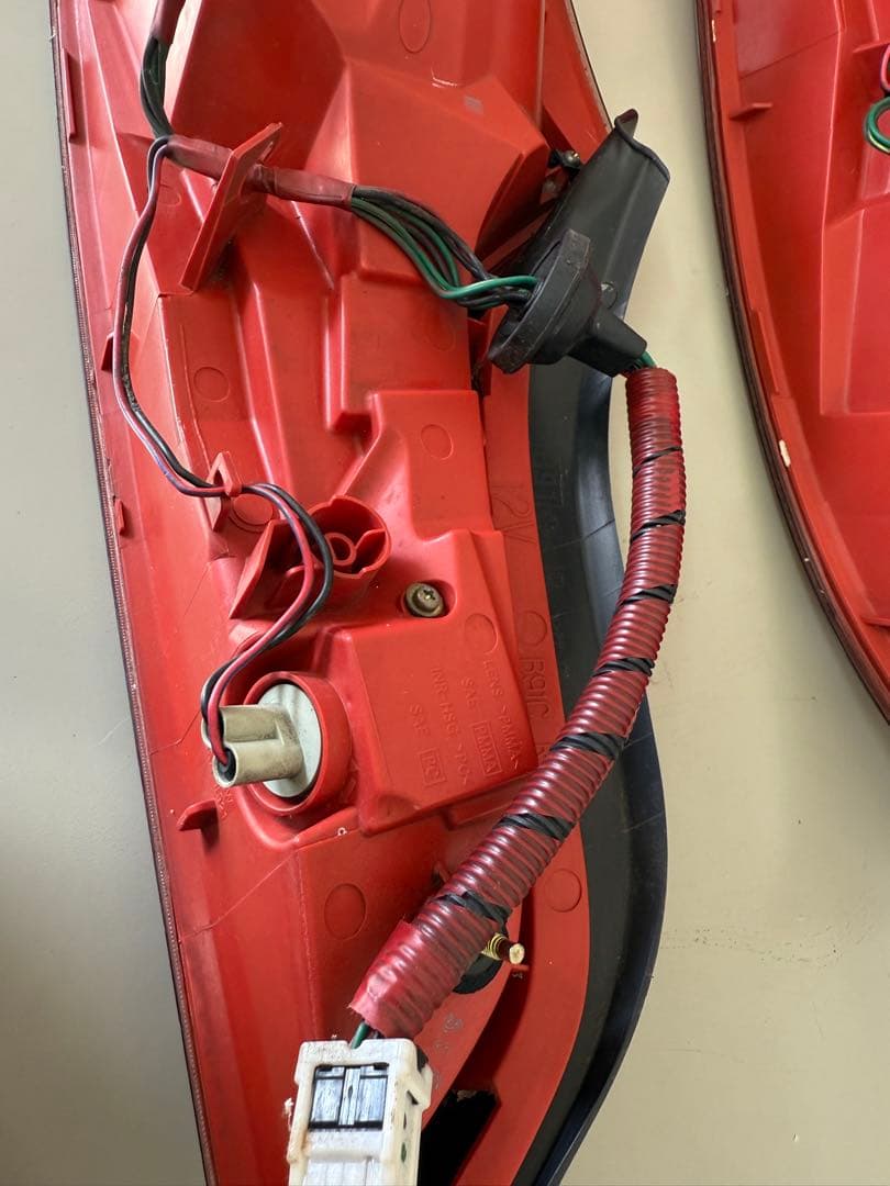 G35 スカイラインクーペ 前期 純正テールライト