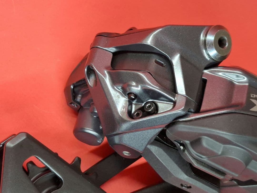 SHIMANO XT M8250-SGS Di2 無線式電動リアディレイラー